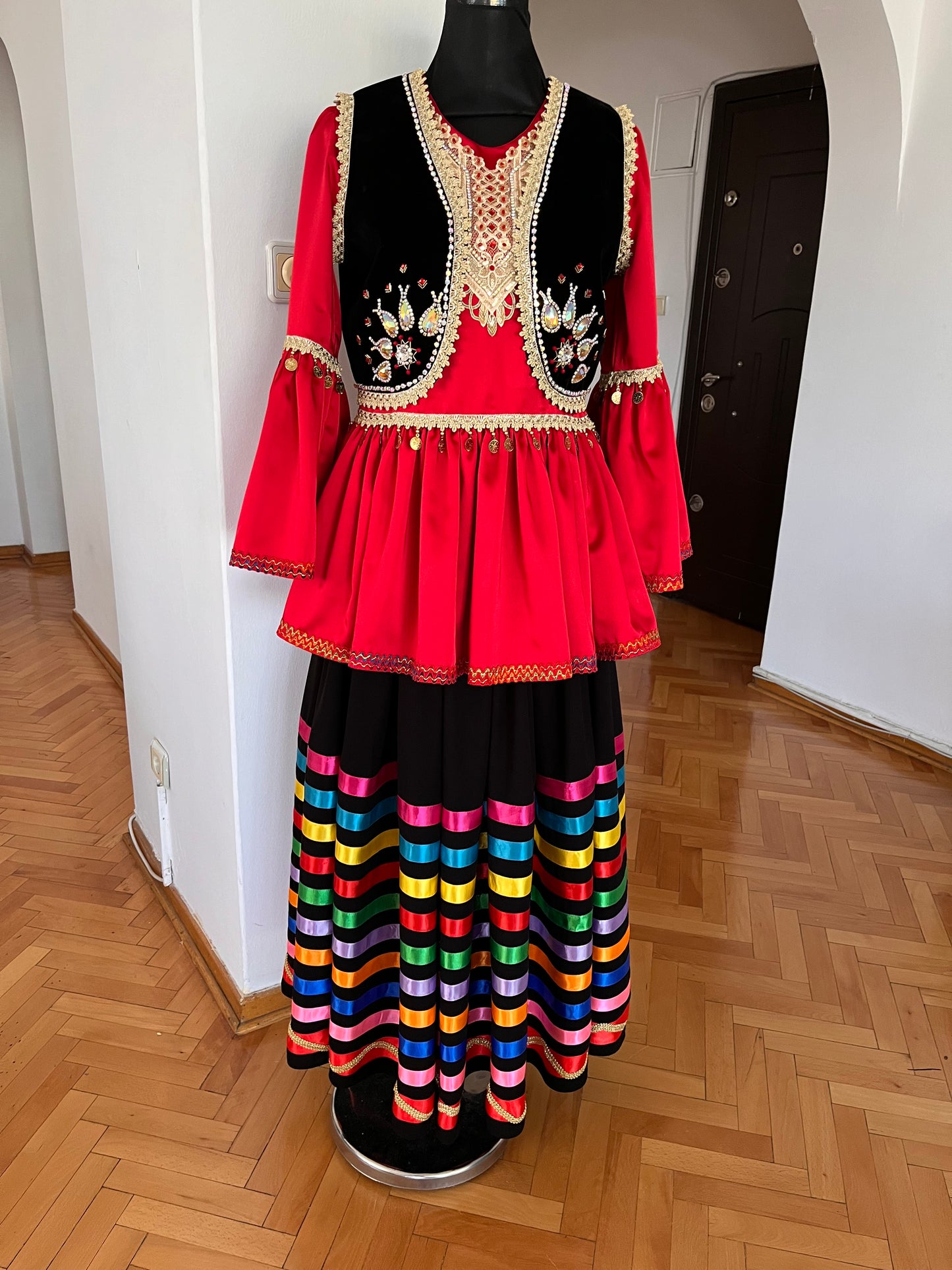 Persian women's costumes, Persian traditional clothes,Nowruz and Yalda night costumes, Persian outfits